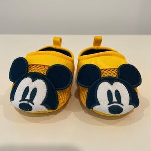 mickey mouse bobs shoes